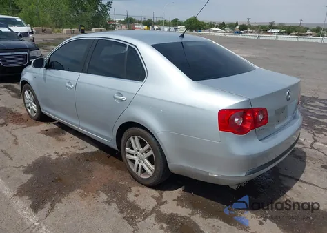 2007 Volkswagen Jetta Wolfsburg Edition из США, поврежденный, VIN 3VWEF81K57M189364